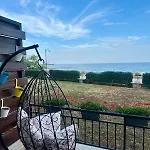 Apartment La Veranda Apartment, Complex Carpe Diem, Free Parking & Swimming Pool Balchik