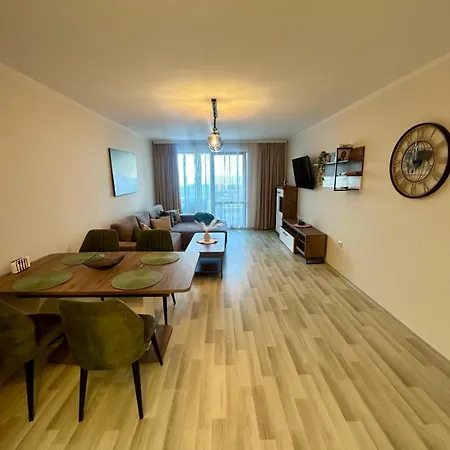 Apartment La Veranda Apartment, Complex Carpe Diem, Free Parking & Swimming Pool Balchik