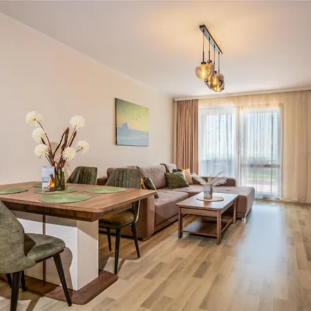 La Veranda Apartment, Complex Carpe Diem, Free Parking & Swimming Pool Apartment Balchik