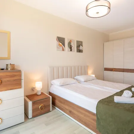 La Veranda Apartment, Complex Carpe Diem, Free Parking & Swimming Pool Apartment