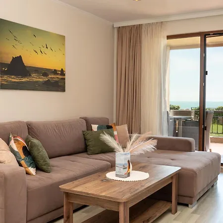 La Veranda Apartment, Complex Carpe Diem, Free Parking & Swimming Pool * Balchik