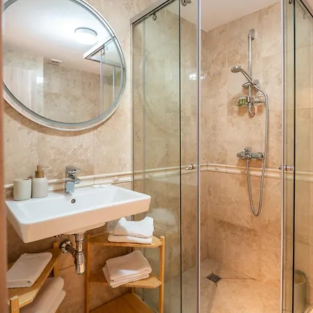 La Veranda Apartment, Complex Carpe Diem, Free Parking & Swimming Pool Balchik