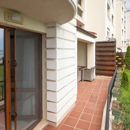 La Veranda Apartment, Complex Carpe Diem, Free Parking & Swimming Pool Apartment