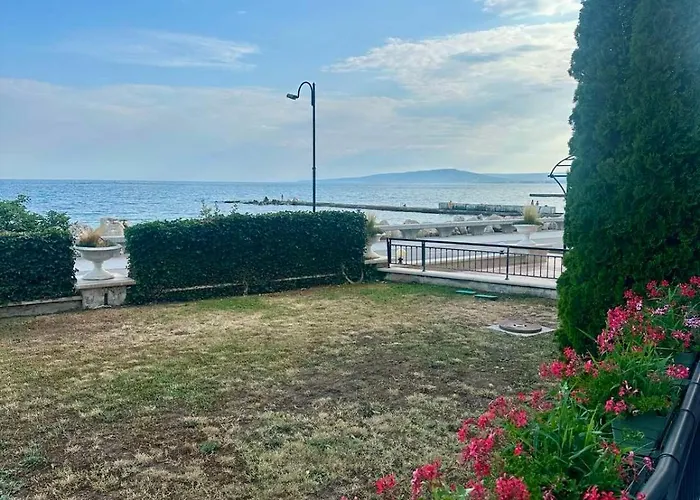 La Veranda Apartment, Complex Carpe Diem, Free Parking & Swimignpool 公寓 *